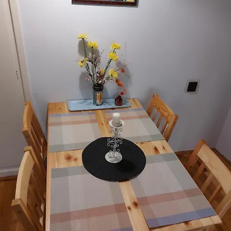 Budaiapertment Appartamento *